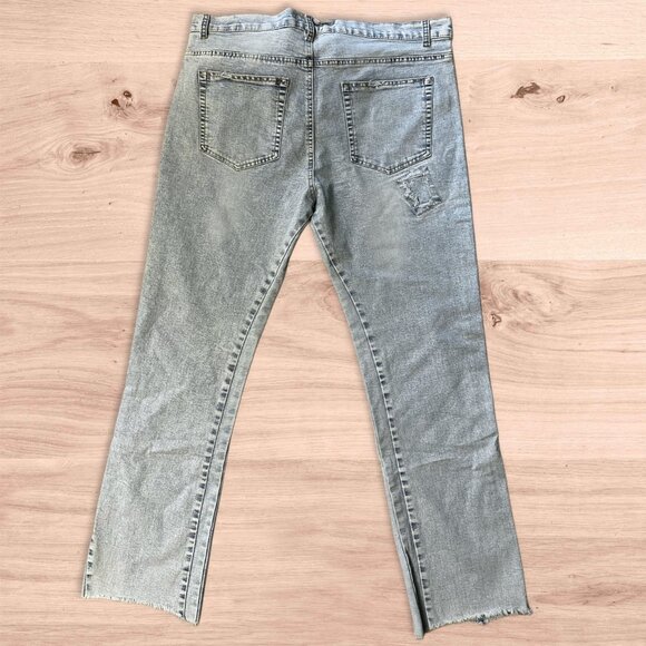 Cowboy Cut Jeans – The Perfect DIY Styling Project! 🤠🎨 - Picture 2 of 2